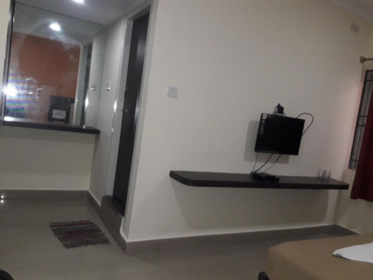 ホテルVijaya Lakshmi Residency バンガロール エクステリア 写真